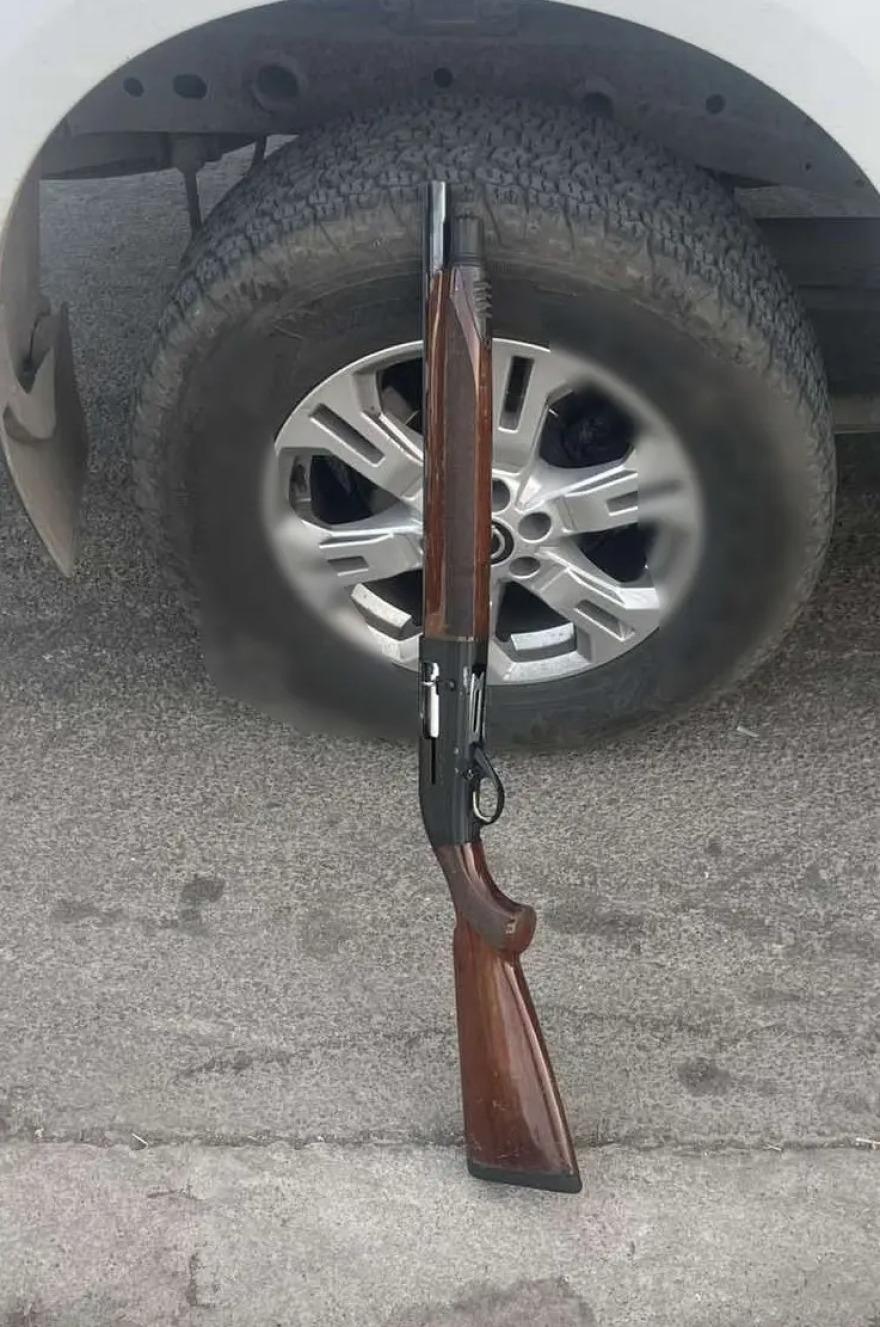 Δυτική Αττική: Καραμπίνα, σφαίρες και ηχεία κατασχέθηκαν στην τελευταία επιχείρηση της ΕΛ.ΑΣ. σε οικισμούς Ρομά - Δείτε βίντεο