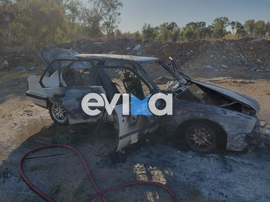 Αυτοκίνητο τυλίχθηκε στις φλόγες στη Λάμψακο Ευβοίας
