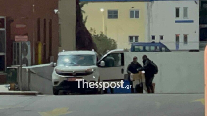 Με 23 οχήματα η μεταγωγή των συλληφθέντων για τη μαφία του ΟΠΕΚΕΠΕ από τη Θεσσαλονίκη στην Αθήνα - Με βαν τα αποδεικτικά στοιχεία, δείτε βίντεο