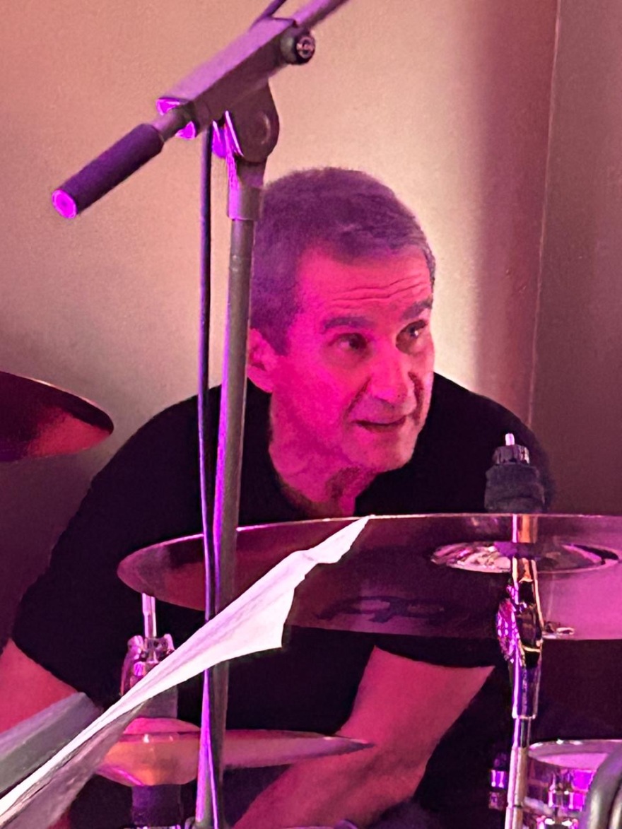 Vassilis Lekkas and Andreas Loverdos together on stage with 