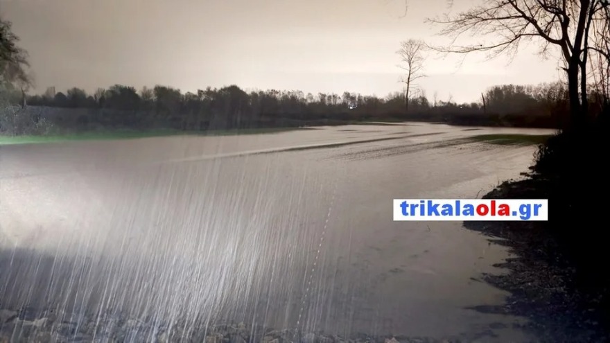 Υπερχείλισε ο Πηνειός στα αναχώματα του Βαλομανδρίου και των Ρογκίων, δείτε φωτογραφίες