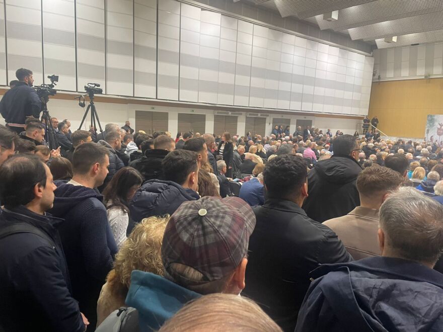 Το αδιαχώρητο στο Βελλίδειο όπου ο Άδωνις Γεωργιάδης παρουσίασε το βιβλίο του για τη Ρώμη - Φωτογραφίες