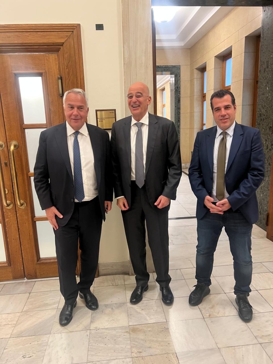 Πηγαδάκι Δένδια, Πλεύρη, Bορίδη στη Βουλή: Η ατάκα του υπουργού Mετανάστευσης για τη Μελόνι