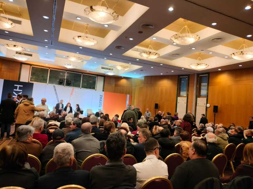 Δείτε live την  παρουσίαση της «Ιθάκης» του Αλέξη Τσίπρα στη Λάρισα 