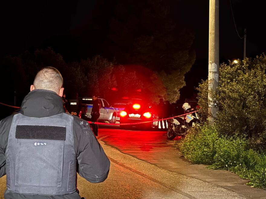 Συνελήφθη ο Χρήστος Μαυρίκης, κρυβόταν σε οικόπεδο δίπλα στο σπίτι του μετά τους πυροβολισμούς