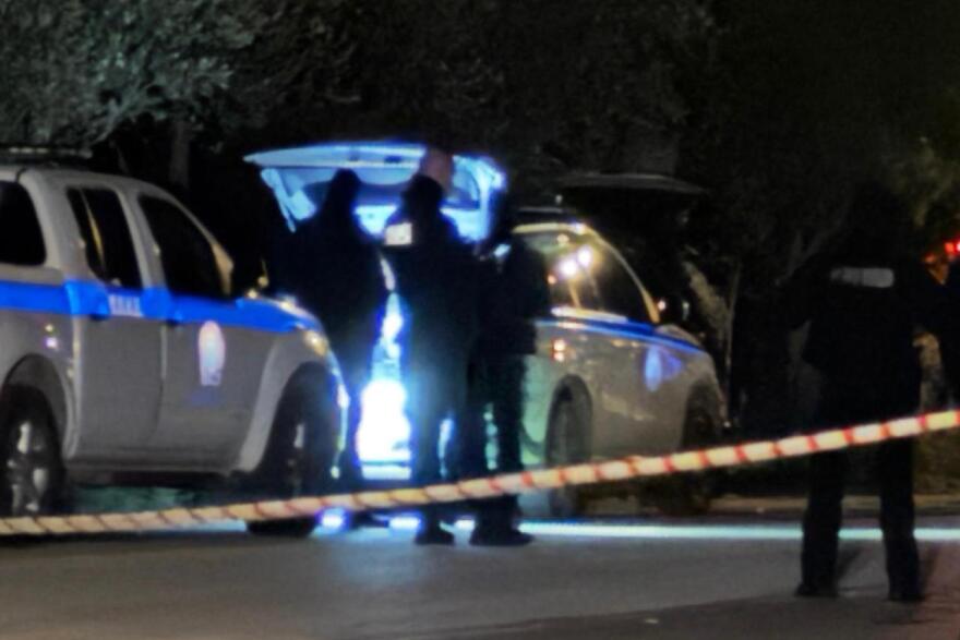 Συνελήφθη ο Χρήστος Μαυρίκης, κρυβόταν σε οικόπεδο δίπλα στο σπίτι του μετά τους πυροβολισμούς