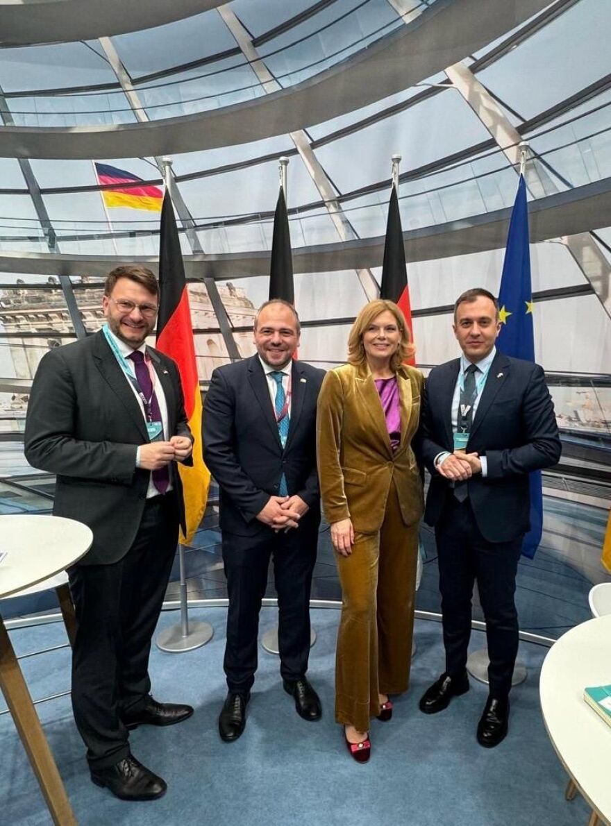 Στο Συνέδριο του CDU στη Στουτγκάρδη Φόρτωμας και Χατζηβασιλείου