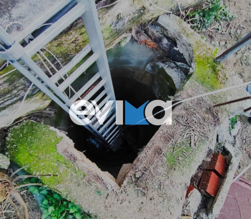 Επιχείρηση διάσωσης προβάτου που έπεσε σε πηγάδι στην Κάρυστο, δείτε φωτογραφίες