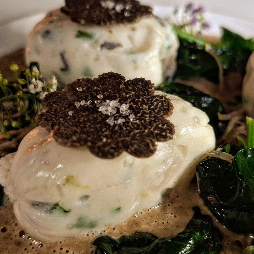 Χρυσοί Σκούφοι 2026: Αυτά είναι τα καλύτερα ελληνικά εστιατόρια για φέτος, «πρωταθλητής» o Μποτρίνι για 14η σερί χρονιά