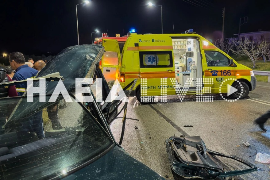 Ηλεία: Μάχη για τη ζωή του δίνει 30χρονος μετά από τροχαίο στην Πύργου - Κυπαρισσίας, το ΙΧ του κόπηκε στα δύο
