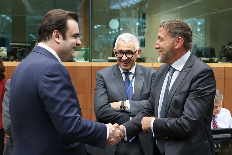 Πιερρακάκης: Κλειδί η διάρκεια της κρίσης για τιμές και μέτρα στην Ευρώπη