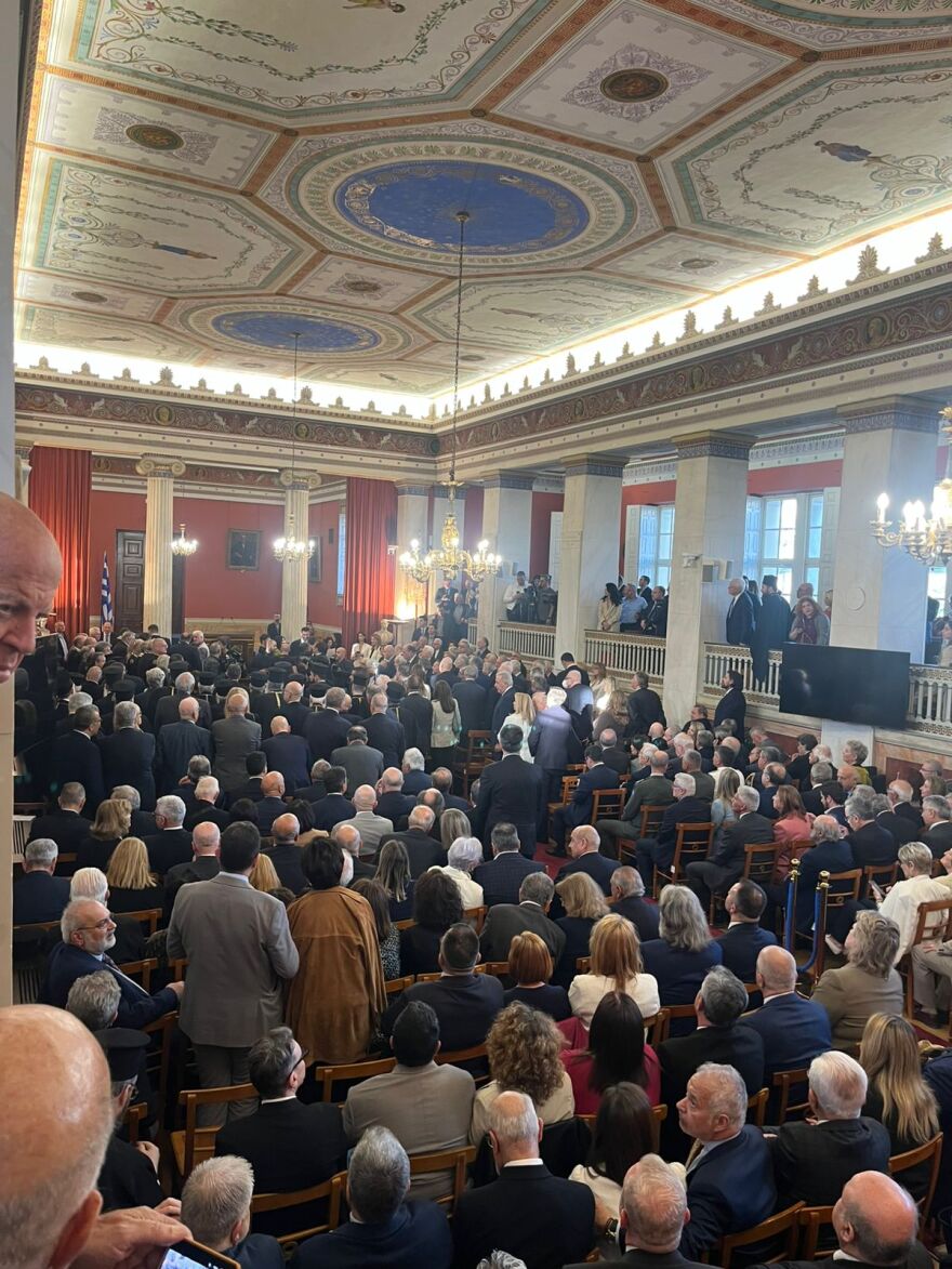 Πολιτική, ακαδημαϊκή και εκκλησιαστική «σύναξη» στο ΕΚΠΑ για την αγόρευση του Βενιζέλου σε επίτιμο διδάκτορα, δείτε εικόνες 