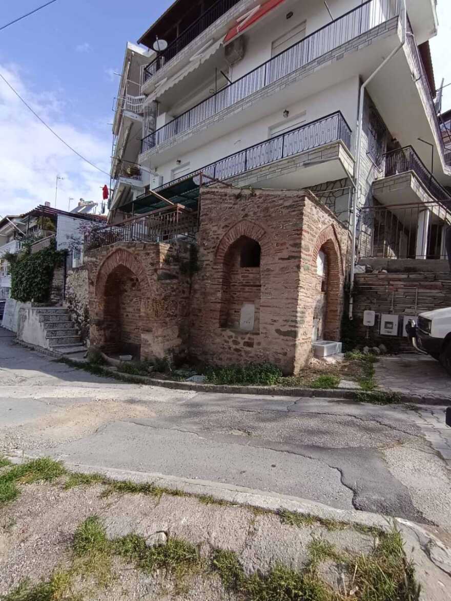 Θεσσαλονίκη: Λειτουργούν ξανά, αποκατεστημένες, οι ιστορικές κρήνες της Άνω Πόλης