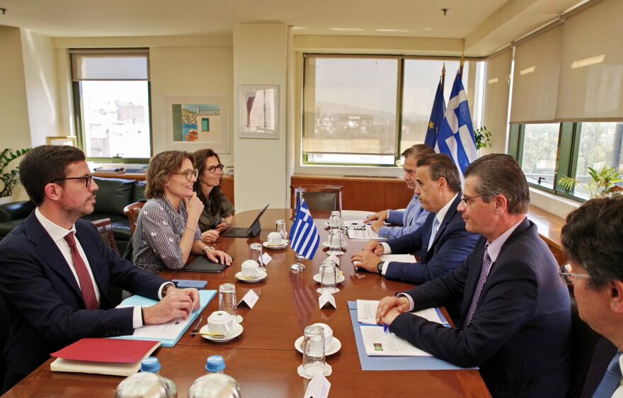 Παπασταύρου: «Η προστασία του περιβάλλοντος αφορά την καθημερινότητα» - Συνάντηση με την Ευρωπαία Επίτροπο Περιβάλλοντος    