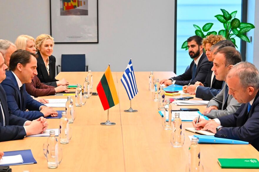 Χατζηβασιλείου στο Βίλνιους: Στο επίκεντρο η προετοιμασία της Ελληνικής Προεδρίας της Ε.Ε.
