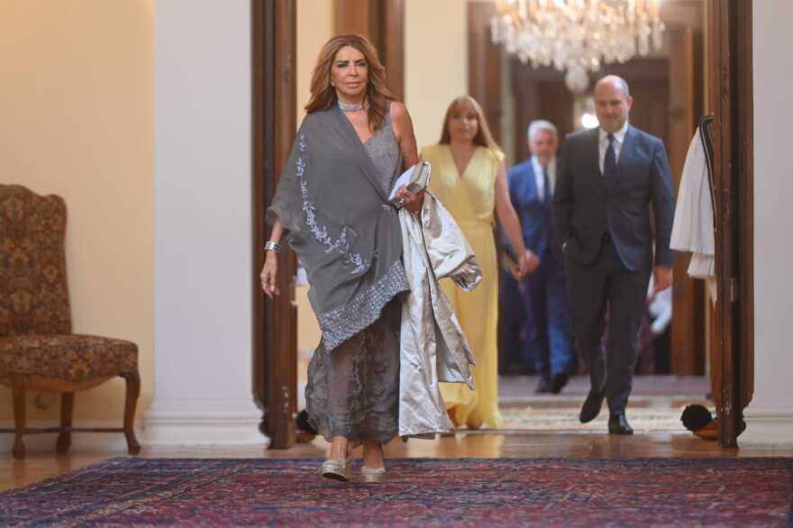 Τα παραλειπόμενα από το Προεδρικό: Οι διάλογοι των αρχηγών, οι «εκλογές τον Μάιο» και τα χαμόγελα Μητσοτάκη-Ανδρουλάκη, δείτε βίντεο και φωτογραφίες