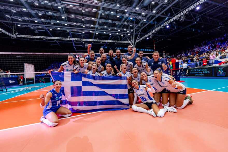 Ευρωβόλεϊ γυναικών 2026: Κοριτσάρες για φίλημα, νίκησαν 3-1 τη Βουλγαρία και αγκάλιασαν την πρόκριση, δείτε βίντεο