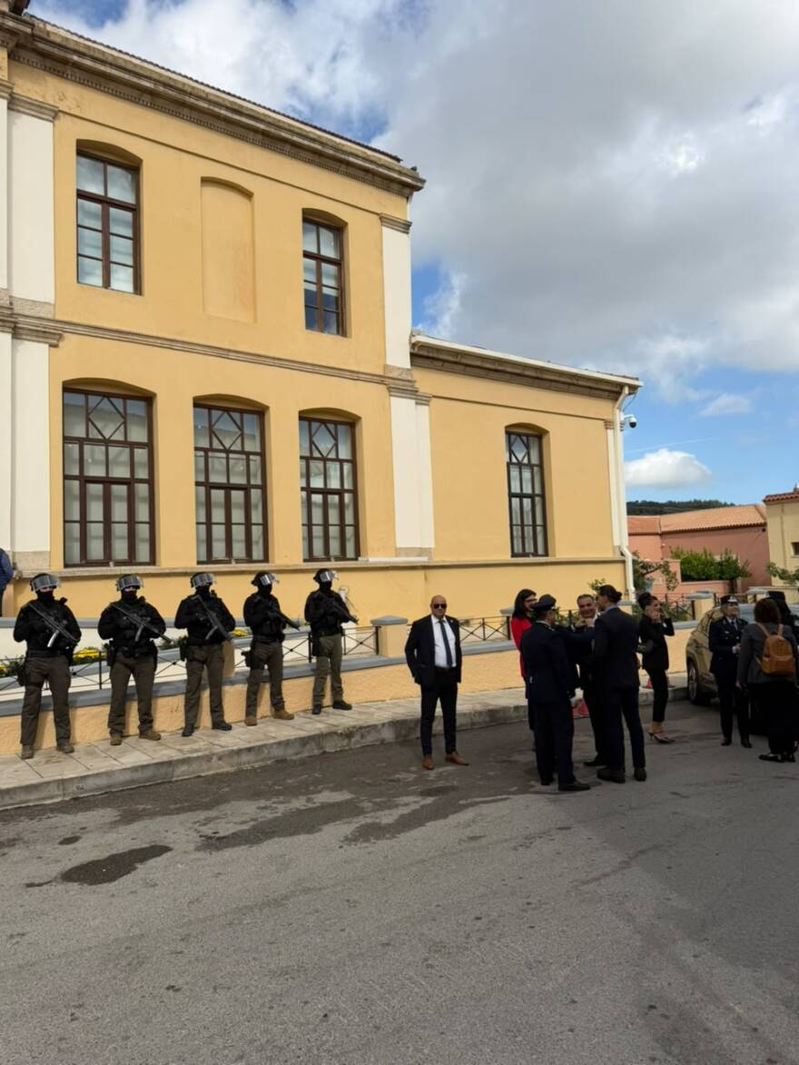 To FBI της Κρήτης εγκαινίασε ο Χρυσοχοΐδης: «Να είστε χρήσιμοι στους πολίτες» είπε στους αστυνομικούς