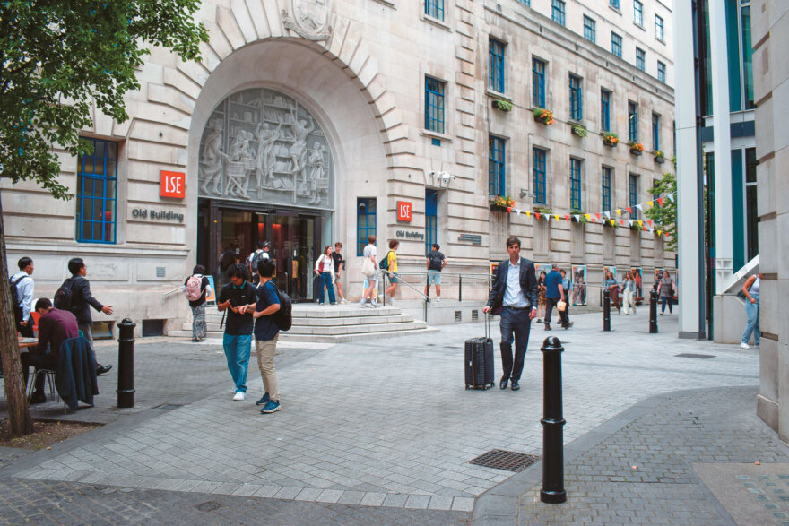 London School of Economics - Οι Έλληνες του LSE: Πρωθυπουργοί, μεγάλοι επιχειρηματίες και διανοούμενοι