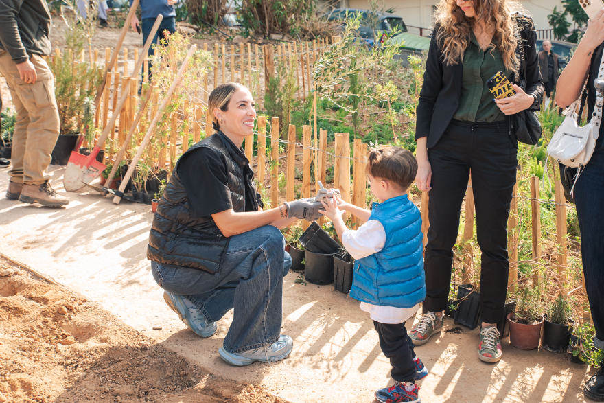 Πώς ένα micro Forest στην καρδιά της Αθήνας μπορεί να βελτιώσει τη ζωή στην πόλη