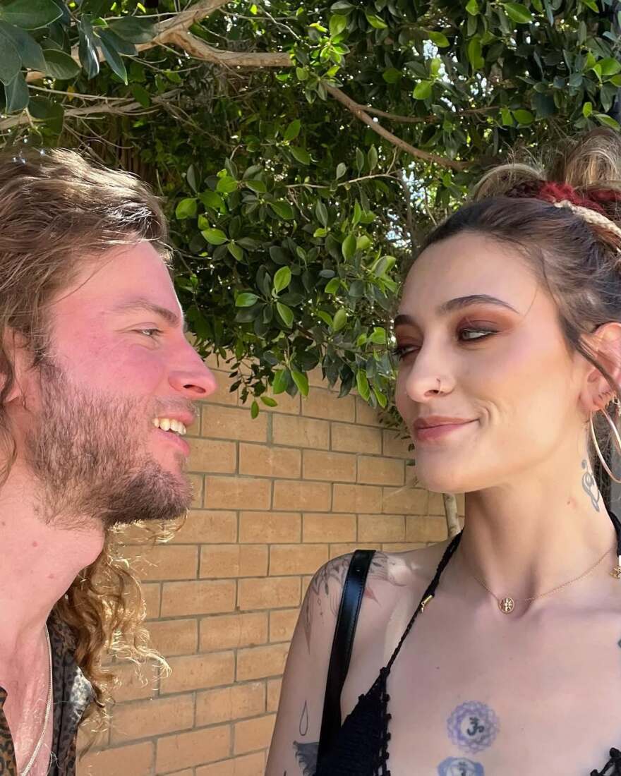 Πάρις Τζάκσον: Αρραβωνιάστηκε η κόρη του Μάικλ Τζάκσον