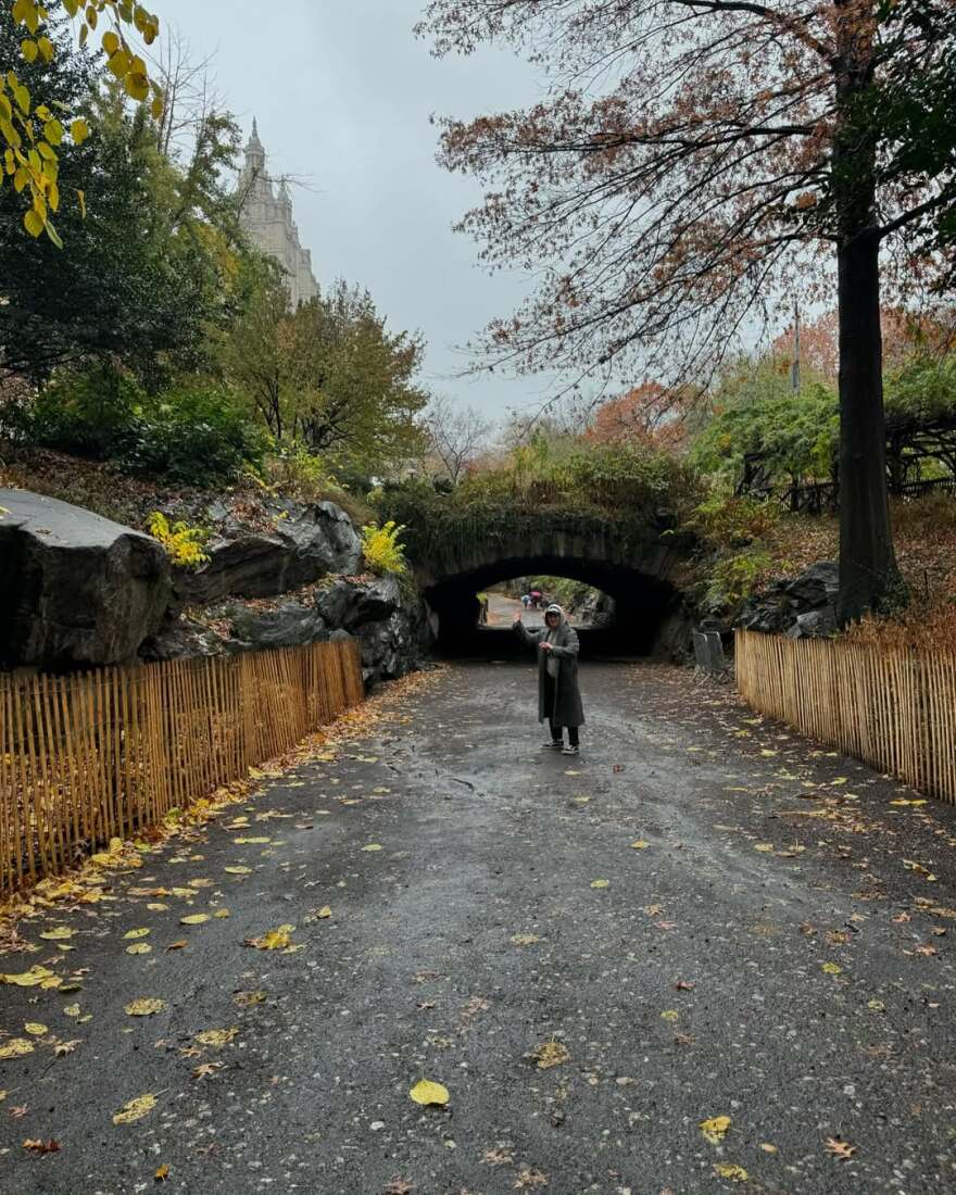Ίθαν Σλέιτερ: Δημοσίευσε μια φωτογραφία με την Αριάνα Γκράντε στο Instagram