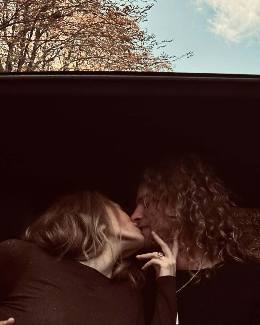 Πάρις Τζάκσον: Αρραβωνιάστηκε η κόρη του Μάικλ Τζάκσον