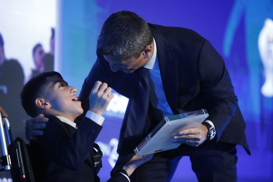 Βραβεία ΠΣΑΠΠ: Ο αδερφός του Τζορτζ Μπάλντοκ και η μητέρα της Βασιλικής Κόμνου συγκίνησαν με τα λόγια τους