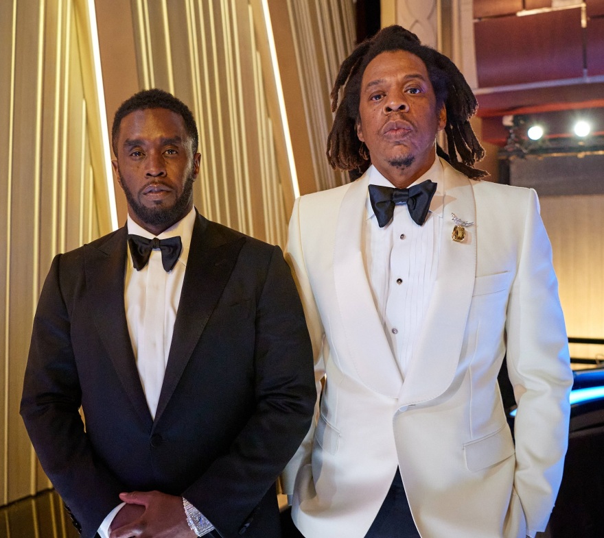 Jay-Z: «Απορρίψτε την υπόθεση ή αποκαλύψτε το όνομά της», απαιτεί ο ράπερ  μετά τις κατηγορίες για τον βιασμό 13χρονης