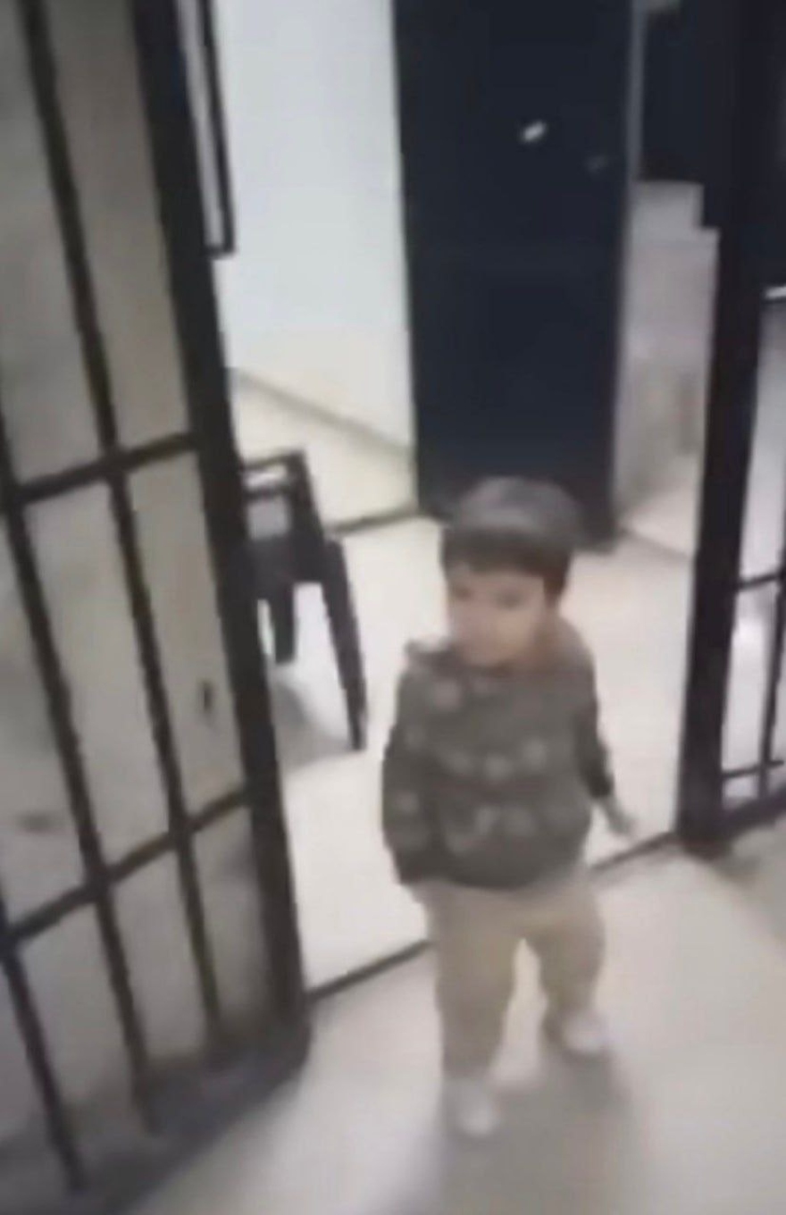 Συρία: Οι αντάρτες απελευθέρωσαν πολιτικούς κρατούμενους των διαβόητων φυλακών Σεντνάγια – Ανάμεσά τους και παιδιά