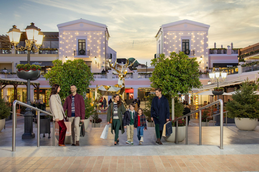 Ανακαλύψτε τη μαγεία των Χριστουγέννων  στα εμπορικά κέντρα της LAMDA Development 