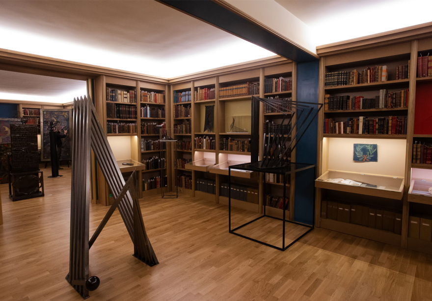 Εγκαινιάστηκε η έκθεση Γλυπτικής του Νίκου - Γιώργου Παπουτσίδη στο Μορφωτικό Ίδρυμα της ΕΣΗΕΑ