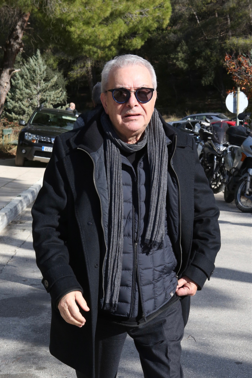 Κώστας Γεωργουσόπουλος: Συγκίνηση στο τελευταίο αντίο στον σπουδαίο θεατράνθρωπο 