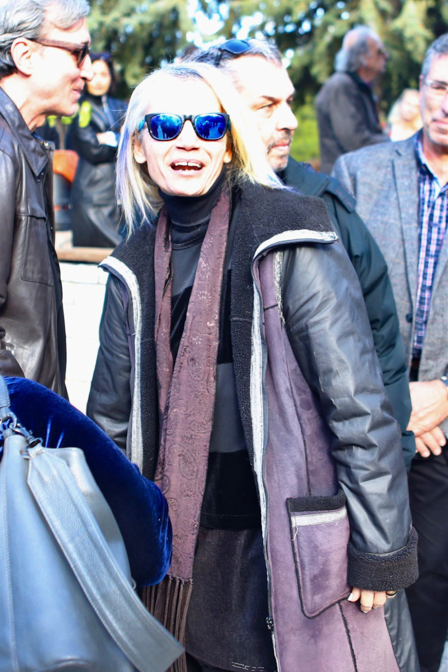 Κώστας Γεωργουσόπουλος: Συγκίνηση στο τελευταίο αντίο στον σπουδαίο θεατράνθρωπο 