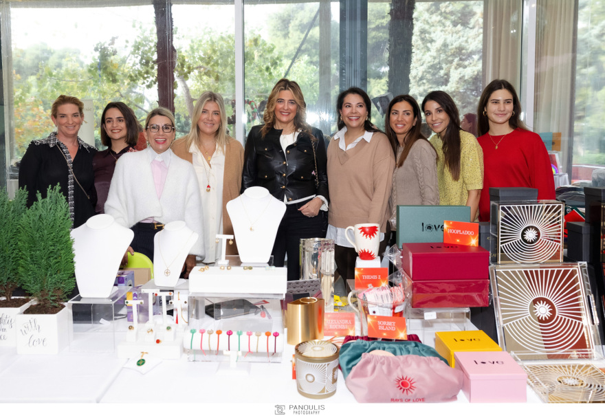 ΕΛΠΙΔΑ – Σύλλογος Φίλων Παιδιών με καρκίνο: Εκατοντάδες επισκέπτες τίμησαν το χριστουγεννιάτικο Bazaar του σωματείου