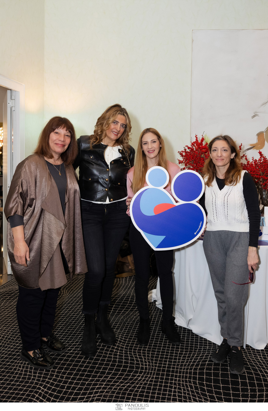 ΕΛΠΙΔΑ – Σύλλογος Φίλων Παιδιών με καρκίνο: Εκατοντάδες επισκέπτες τίμησαν το χριστουγεννιάτικο Bazaar του σωματείου