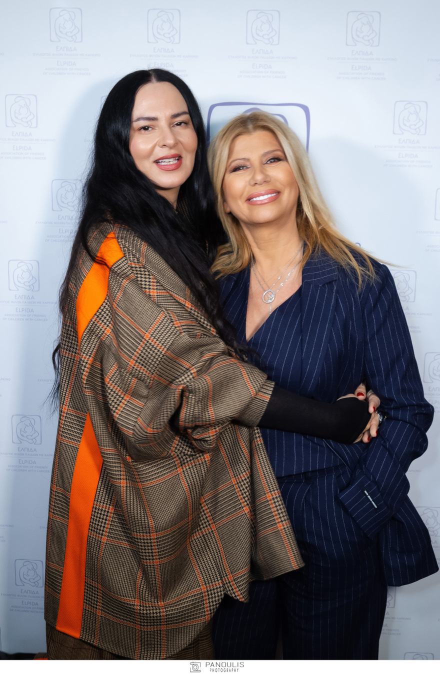 ΕΛΠΙΔΑ – Σύλλογος Φίλων Παιδιών με καρκίνο: Εκατοντάδες επισκέπτες τίμησαν το χριστουγεννιάτικο Bazaar του σωματείου