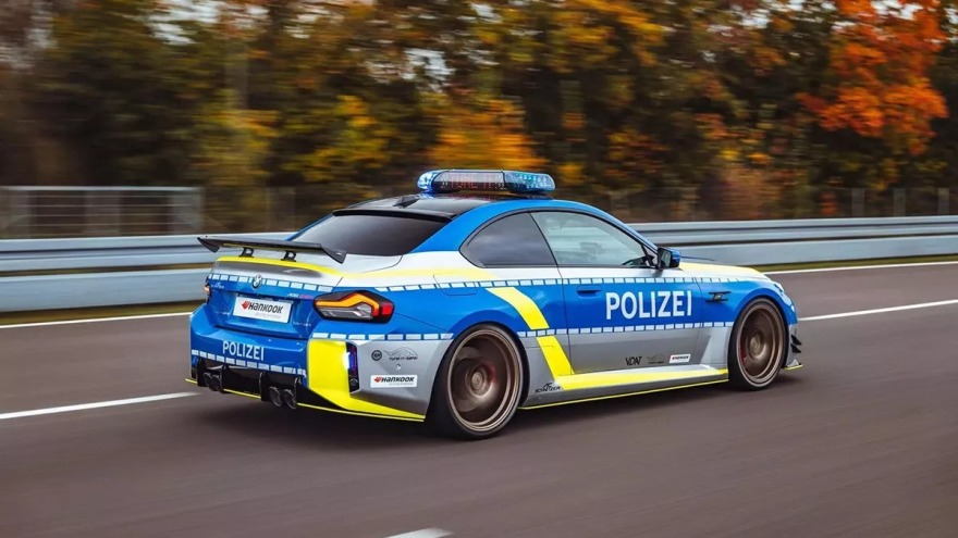 241202145256_bmw-m2-polizei-2