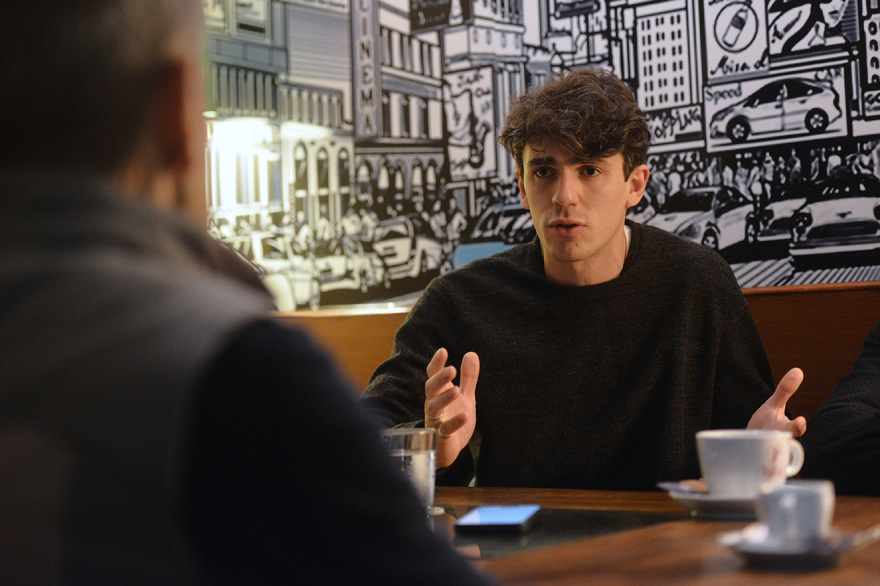 Υπάρχω: Ο Λιάνης, ο Μάστορας και ο Μελισσανίδης αναβιώνουν στην ταινία, τη ζωή του Στέλιου Καζαντζίδη - Συνέντευξη στον Δανίκα