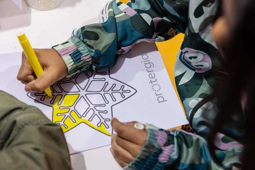 Χριστούγεννα γεμάτα φως και χαρά στο ανανεωμένο Πεδίον του Άρεως!