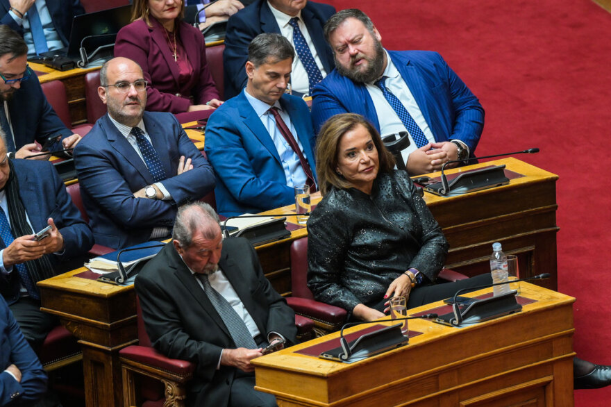 Προϋπολογισμός: Πέρασε με τις περισσότερες ψήφους της 5ετίας - Τα 258 υπέρ στις δαπάνες Άμυνας και ο Τσίπρας