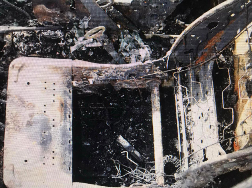 Βίντεο ντοκουμέντα από το κύκλωμα εκβιαστών: Οι κινήσεις τους πριν τον εμπρησμό στο Μαρούσι - Πήραν μπετόνια βενζίνης και έκαψαν και το ΙΧ τους