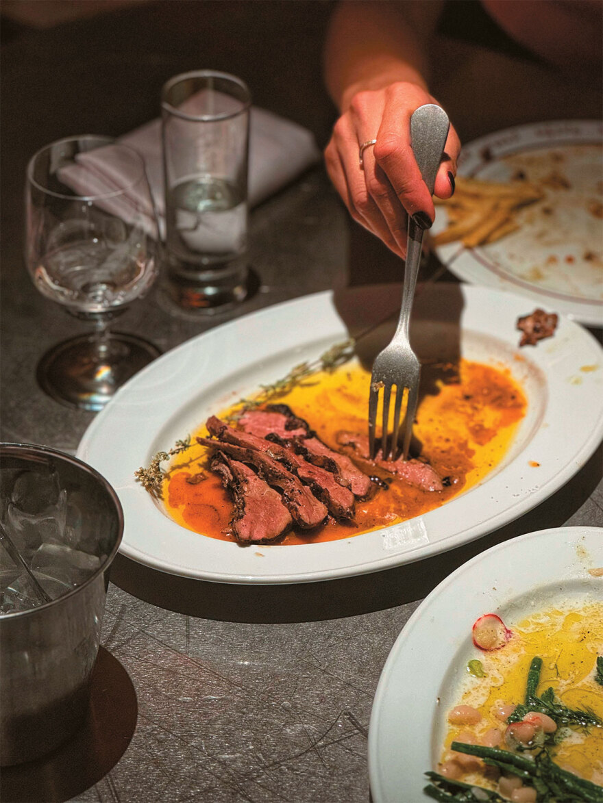 Sold out στην Αθήνα - Πού γίνονται ουρές κάθε μέρα σε εστιατόρια, θέατρα και ζαχαροπλαστεία