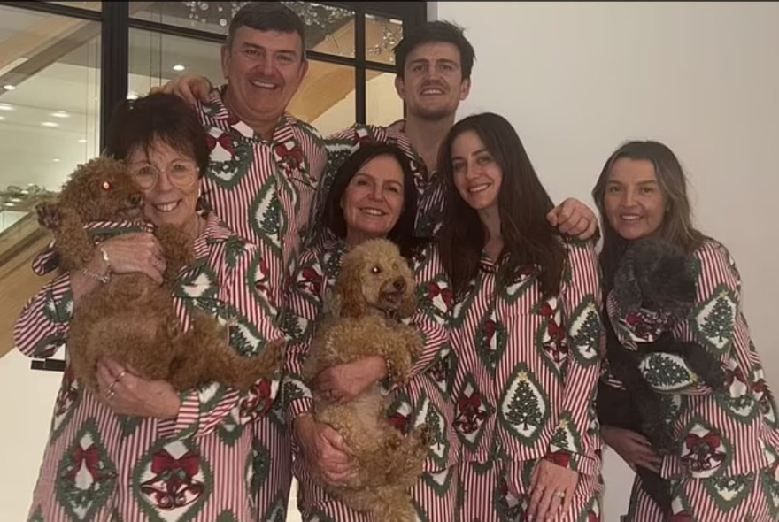 Οι Χριστουγεννιάτικες φωτογραφίες των ποδοσφαιρικών αστέρων