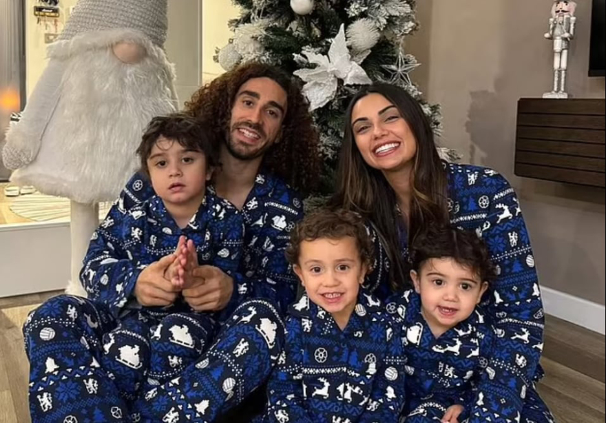 Οι Χριστουγεννιάτικες φωτογραφίες των ποδοσφαιρικών αστέρων