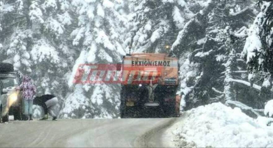 Κλειστό λόγω καιρού το χιονοδρομικό σε Παρνασσό - Πηγμένα τα Καλάβρυτα, δεν αφήνουν άλλο κόσμο να προσεγγίσει