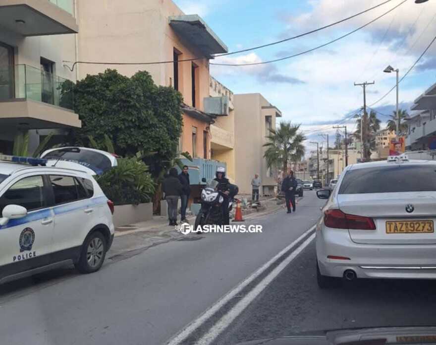 Ρέθυμνο: Κατέρρευσε μπαλκόνι - Δείτε φωτογραφίες