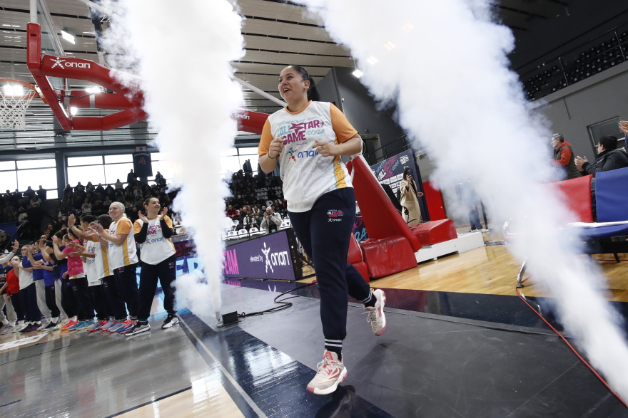 All Star Game: Θέαμα, χαμογέλα και όμορφες στιγμές στη γιορτή του μπάσκετ γυναικών, στο κατάμεστο κλειστό της Γλυφάδας