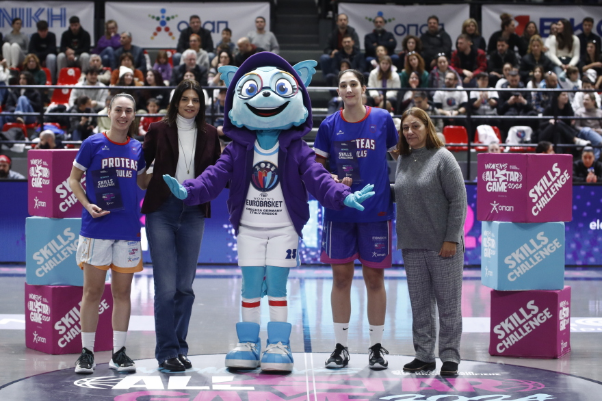 All Star Game: Θέαμα, χαμογέλα και όμορφες στιγμές στη γιορτή του μπάσκετ γυναικών, στο κατάμεστο κλειστό της Γλυφάδας
