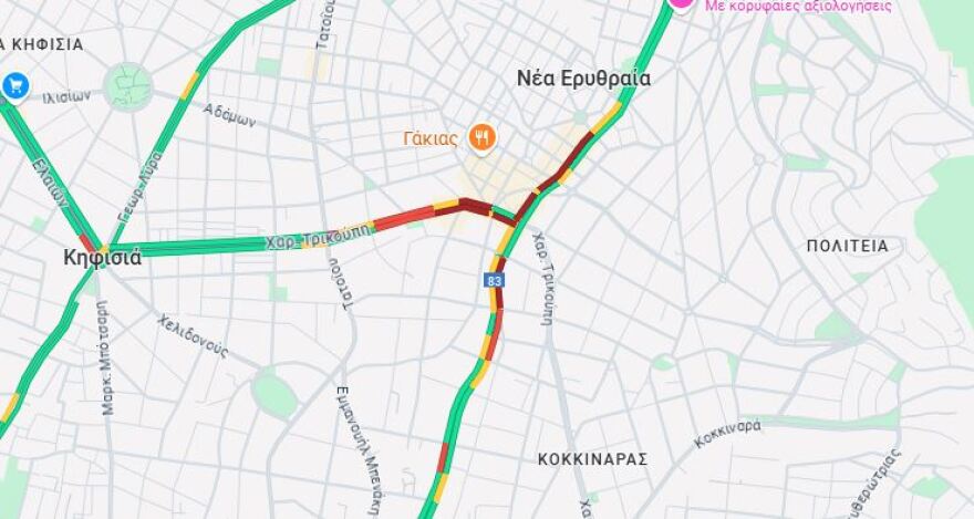 Αυξημένη η κίνηση στο κέντρο της Αθήνας, ανοιχτά σήμερα εμπορικά καταστήματα και πολυκαταστήματα